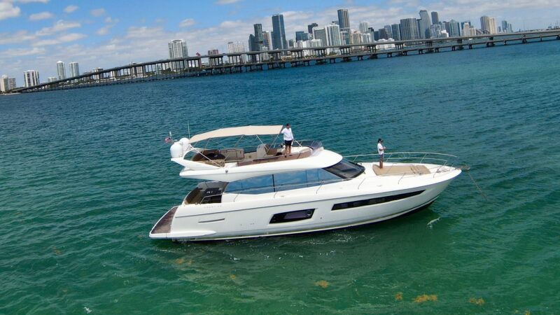 60ft Prestige Yacht available in Miami with 1 jet ski included for one hrs for up to 13 Guest. - Image 11